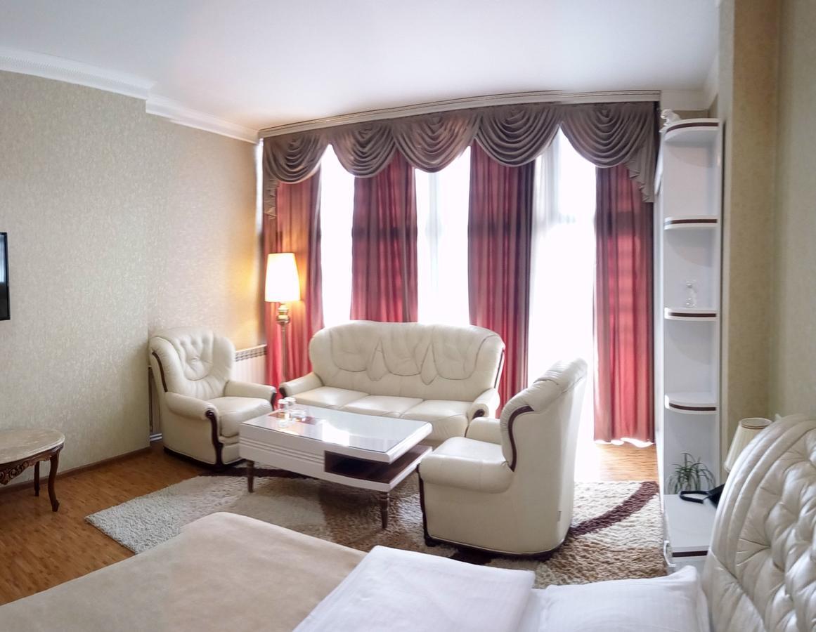 Hotel Agava Tbilisi Esterno foto